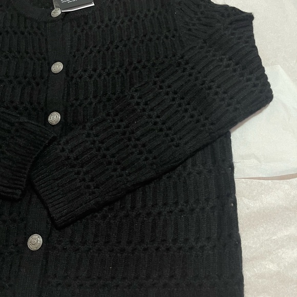 Bloomingdales’s Cashmere 2ply beautiful and very soft - Picture 4 of 16